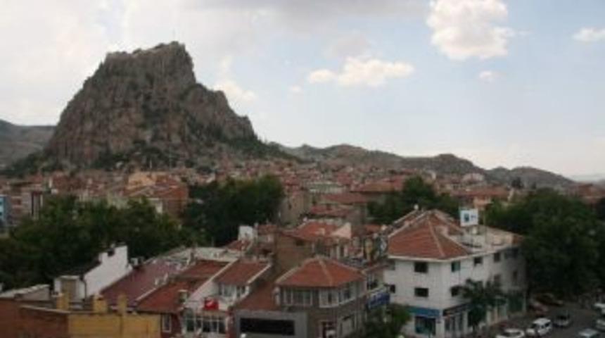 Hava Sıcaklıklarının Cumartesi G&uuml;n&uuml; D&uuml;şmesi Bekleniyor