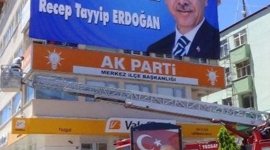 Yozgat&rsquo;ta Başbakan Erdoğan&rsquo;ın Afişleri Asılmaya Başladı