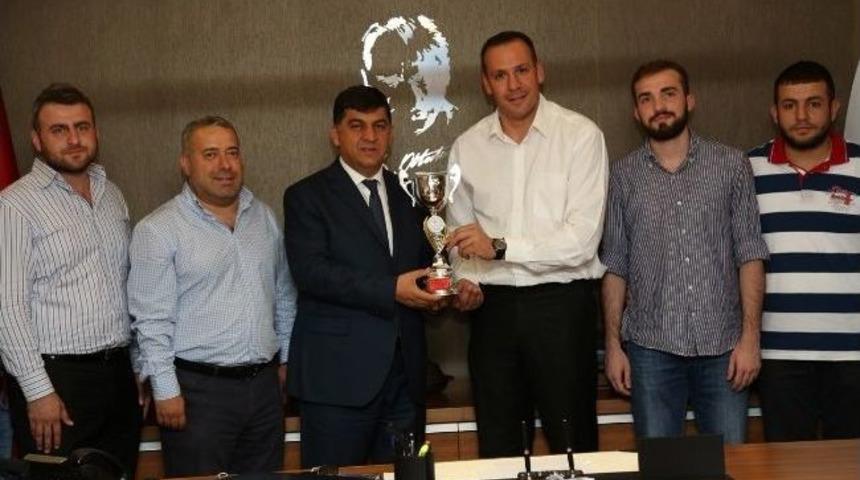 Potanın Şampiyonları Fadıloğlu&rsquo;nu Ziyaret Etti