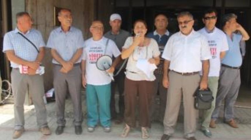 Sağlık &Ccedil;alışanları 112 Ve Acil Servis N&ouml;betlerini Protesto Etti