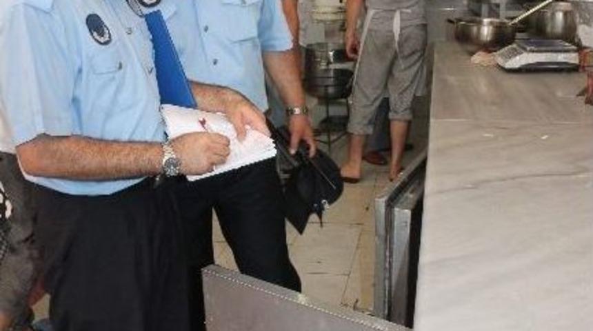 Kumlucu&rsquo;da Gıda &Uuml;retimi Yapan İşyerleri Denetlendi