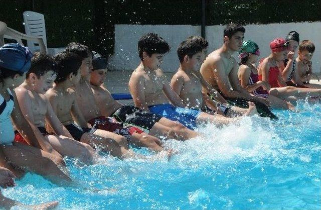 Manisa B&uuml;y&uuml;kşehir Belediyespor Yaz Okulu&rsquo;na B&uuml;y&uuml;k İlgi 1