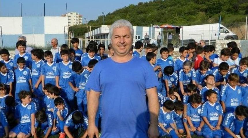 Burgazspor Geleceğin Yıldızlarını Yetiştiriyor