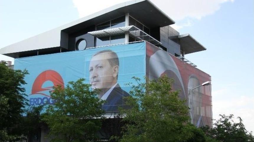Başbakan Erdoğan'ın Se&ccedil;im Koordinasyon Merkezi Kuruldu