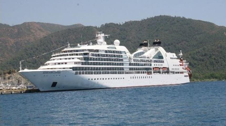 Gemide Kalp Krizi Ge&ccedil;iren Bel&ccedil;ikalı Turist Kurtarılamadı