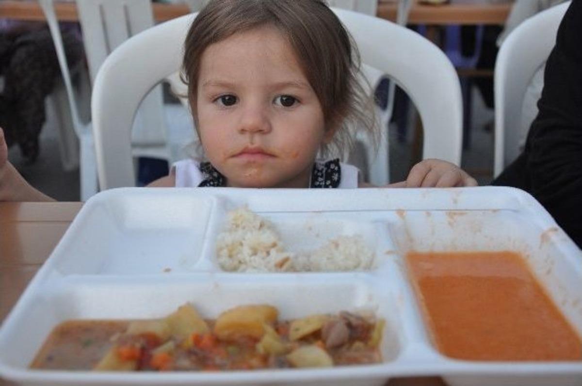 &lsquo;iftar Vakti Kardeşlik Vakti&rsquo; Projesinin İlk İftarı Yapıldı