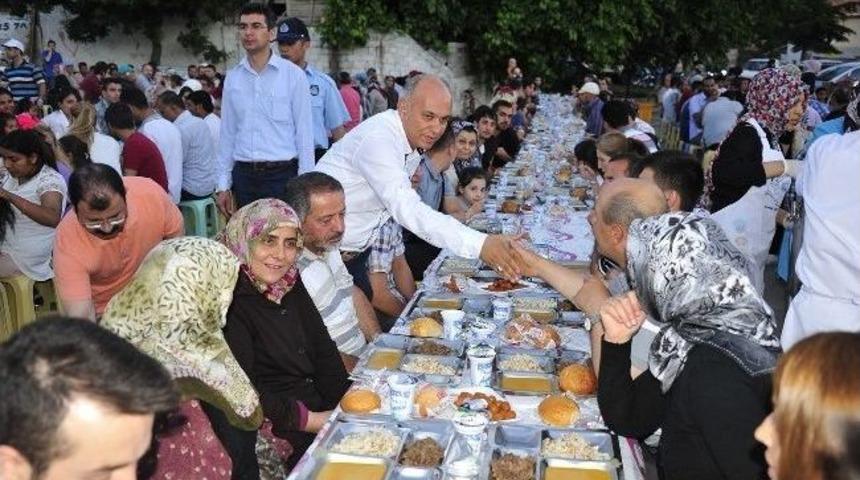 Karaman&rsquo;da İlk İftar Sofrası Kuruldu