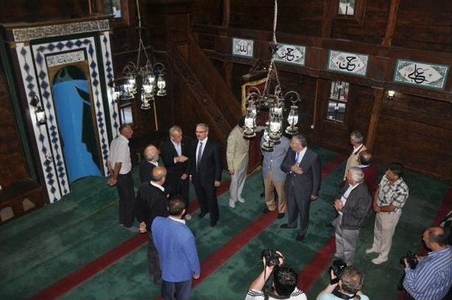 Civisiz Cami İbadete A&ccedil;ıldı 2