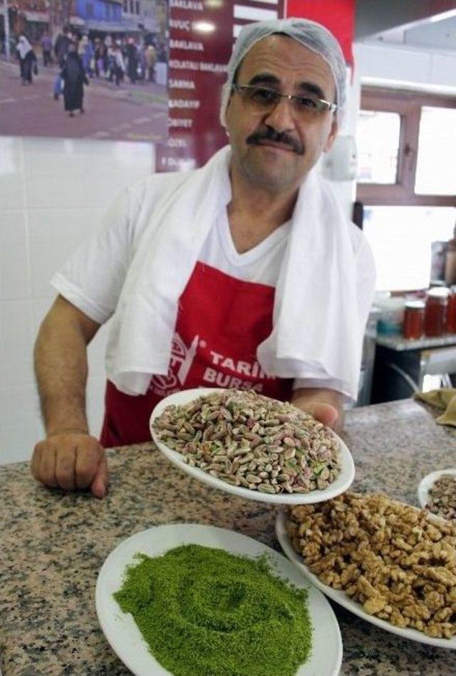 (özel Haber) Savaş Yüzünden Fıstık Ve Ceviz Fiyatları Uçtu, Baklava El Yakıyor