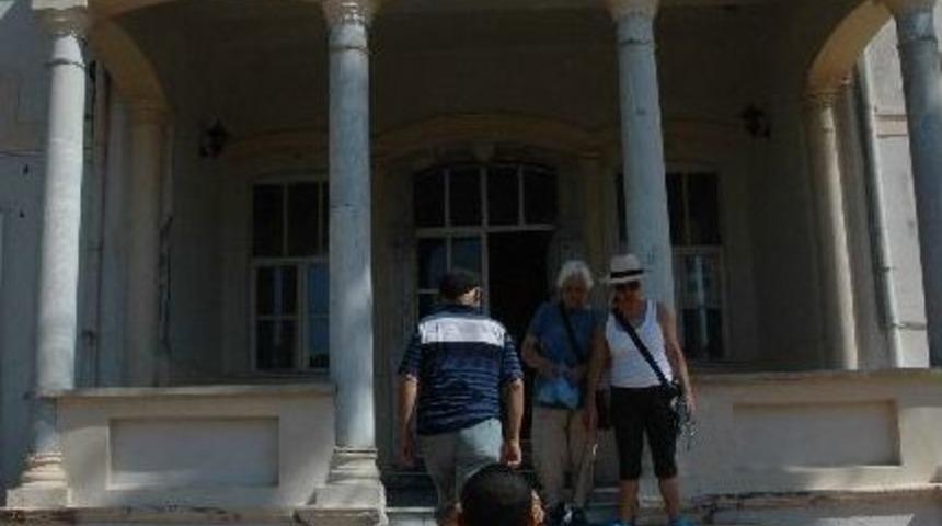 Yazlık&ccedil;ıların Se&ccedil;im Mesaisi