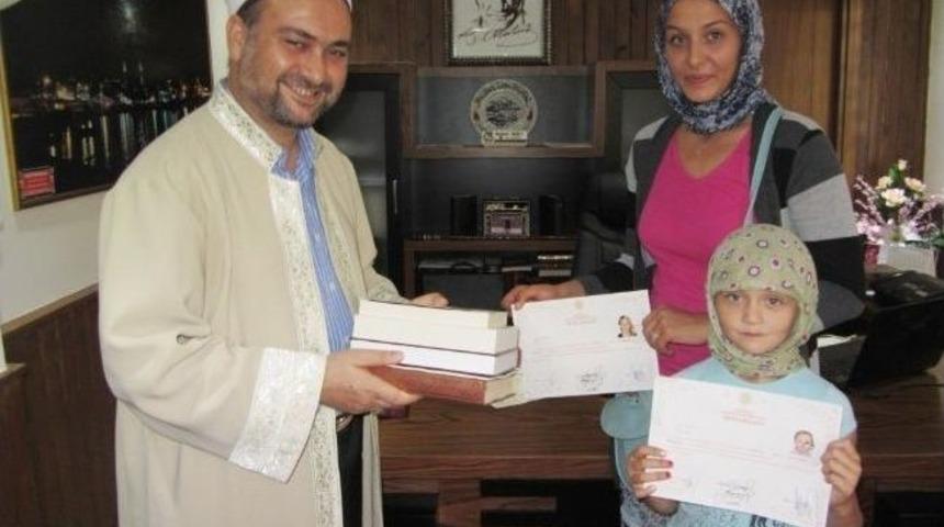 Rus Anne Ve K&uuml;&ccedil;&uuml;k Kızı İslamiyeti Se&ccedil;ti