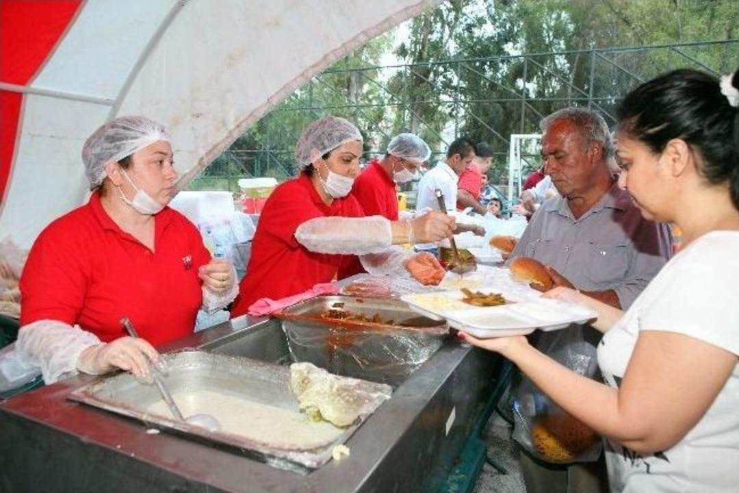 Başkan Karabağ, Her Akşam Bir İftar &Ccedil;adırında