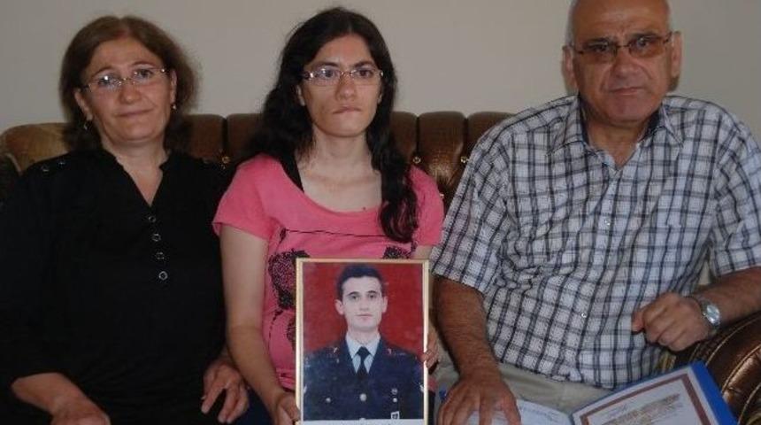 Şehit Ailesinin Tek İsteği Engelli Kızlarına 'iş'