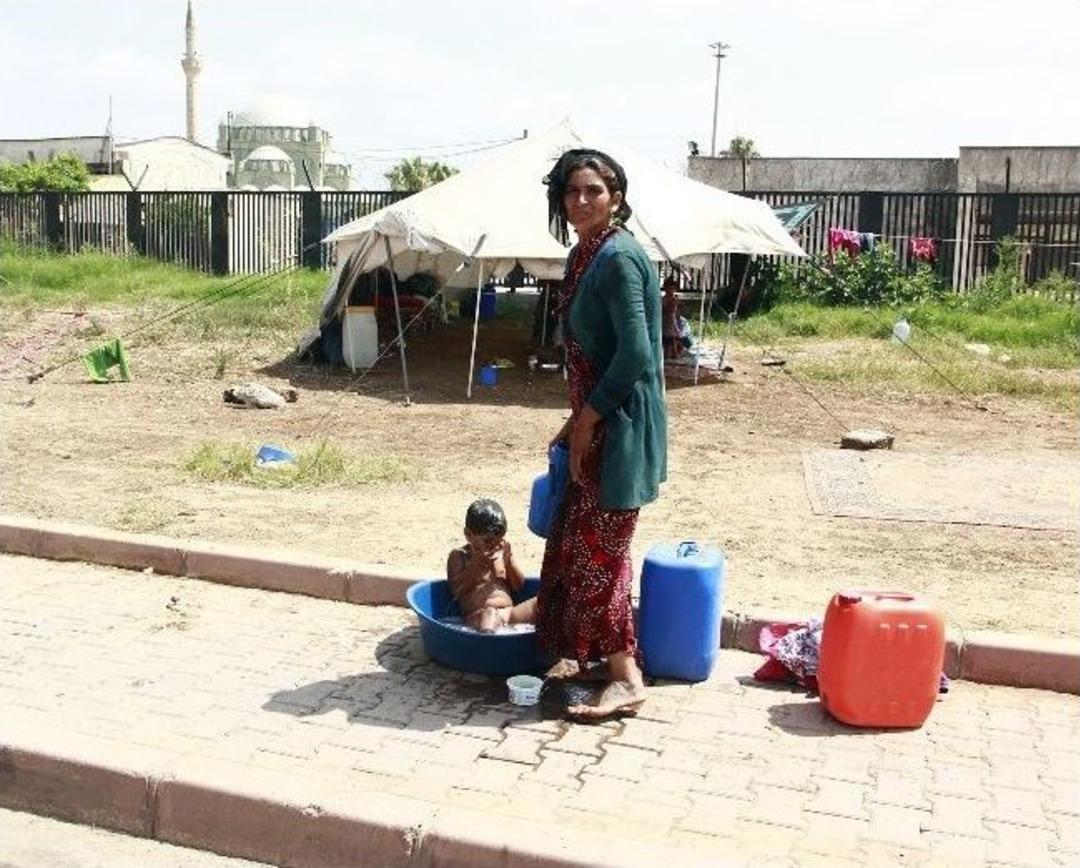 (&ouml;zel Haber) Savaştan Ka&ccedil;tılar, Hayatla Savaşıyorlar