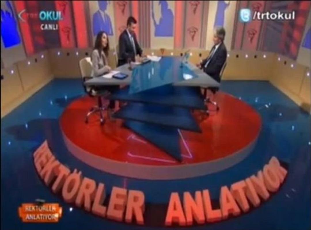 Rekt&ouml;r Korkmaz, Trt&rsquo;de Ar&uuml;&rsquo;n&uuml;n A&ccedil;ılımları Ve Fırsatlarını Anlattı