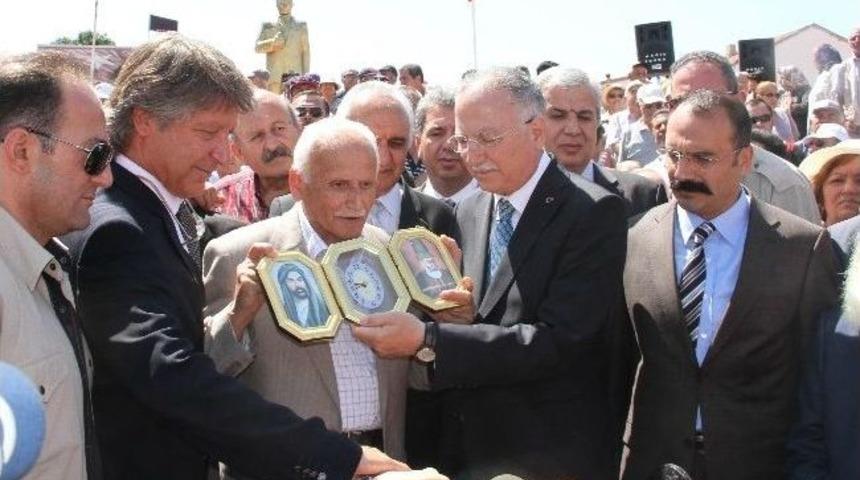 Cumhurbaşkanı Adayı İhsanoğlu Nevşehir&rsquo;de