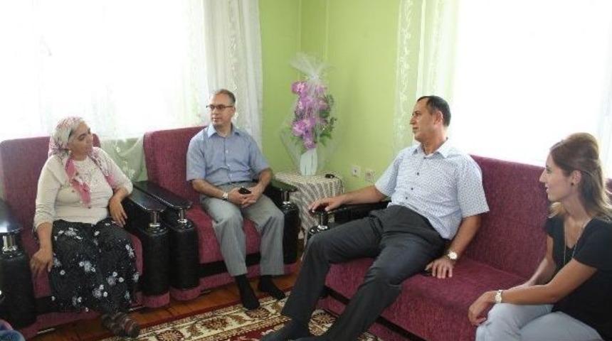 Denizli'de Taburcu Olan Hastalar Evlerinde Ziyaret Edildi