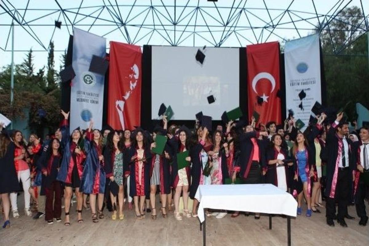 985 &Ouml;ğretmen Adayı &Ccedil;&uuml;'den Mezun Oldu