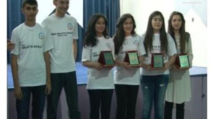 Lys&rsquo;de Başarılı Olan &Ouml;ğrenciler &Ouml;d&uuml;llendirildi