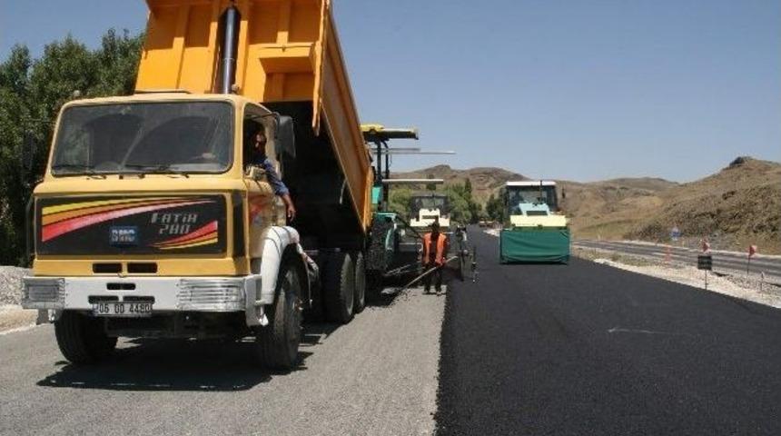 Yozgat&rsquo;ta Asfalt &Ccedil;alışmaları Devam Ediyor