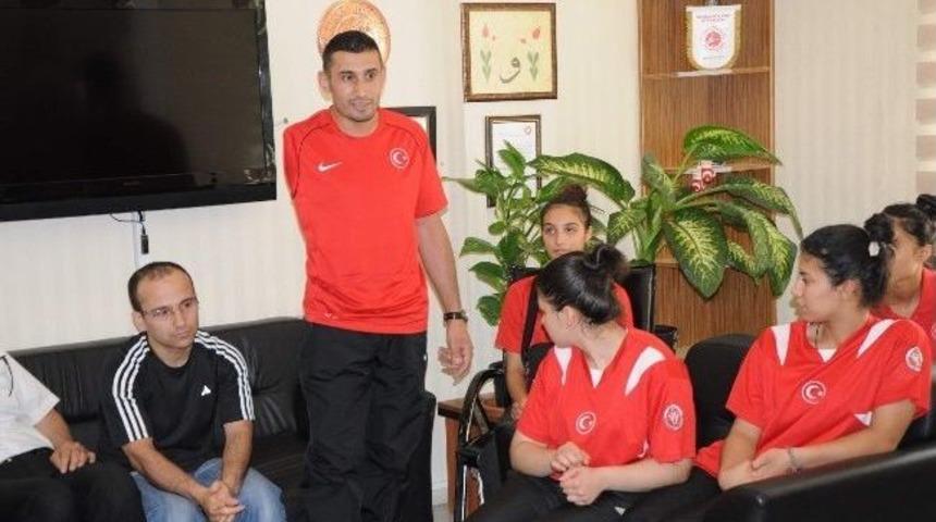 Taekwondo Sporcuları Şiran&rsquo;ı Ziyaret Etti