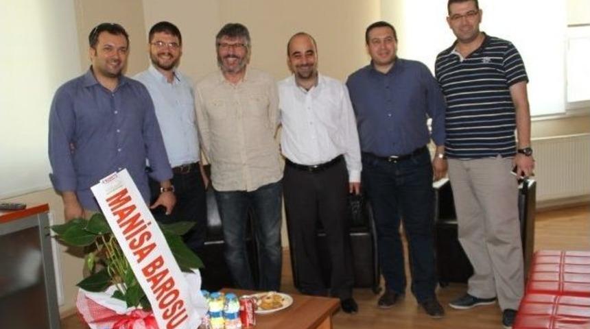 Baro&rsquo;dan Akhisar Belediyespor Teknik Direkt&ouml;r&uuml; Ak&ccedil;ay&rsquo;a Ziyaret