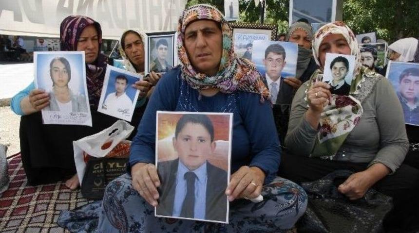 Bir Anne Y&uuml;reği Daha Oturma Eyleminde