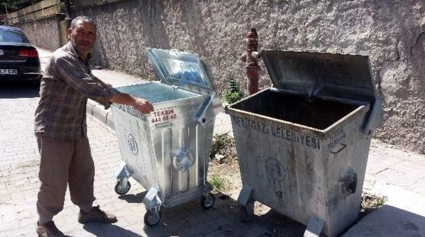 Seyitgazi&rsquo;ye Yeni &Ccedil;&ouml;p Konteyneri