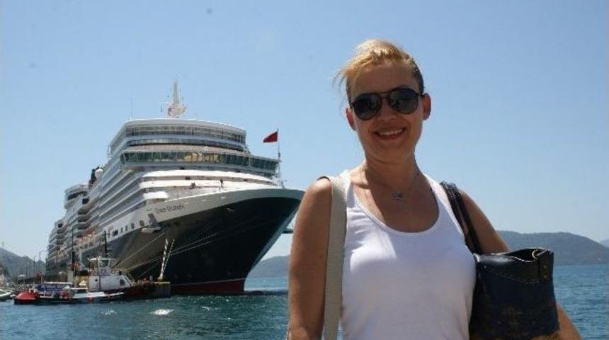 Krali&ccedil;enin İsmini Taşıyan Yolcu Gemisi Marmaris&rsquo;e Geldi