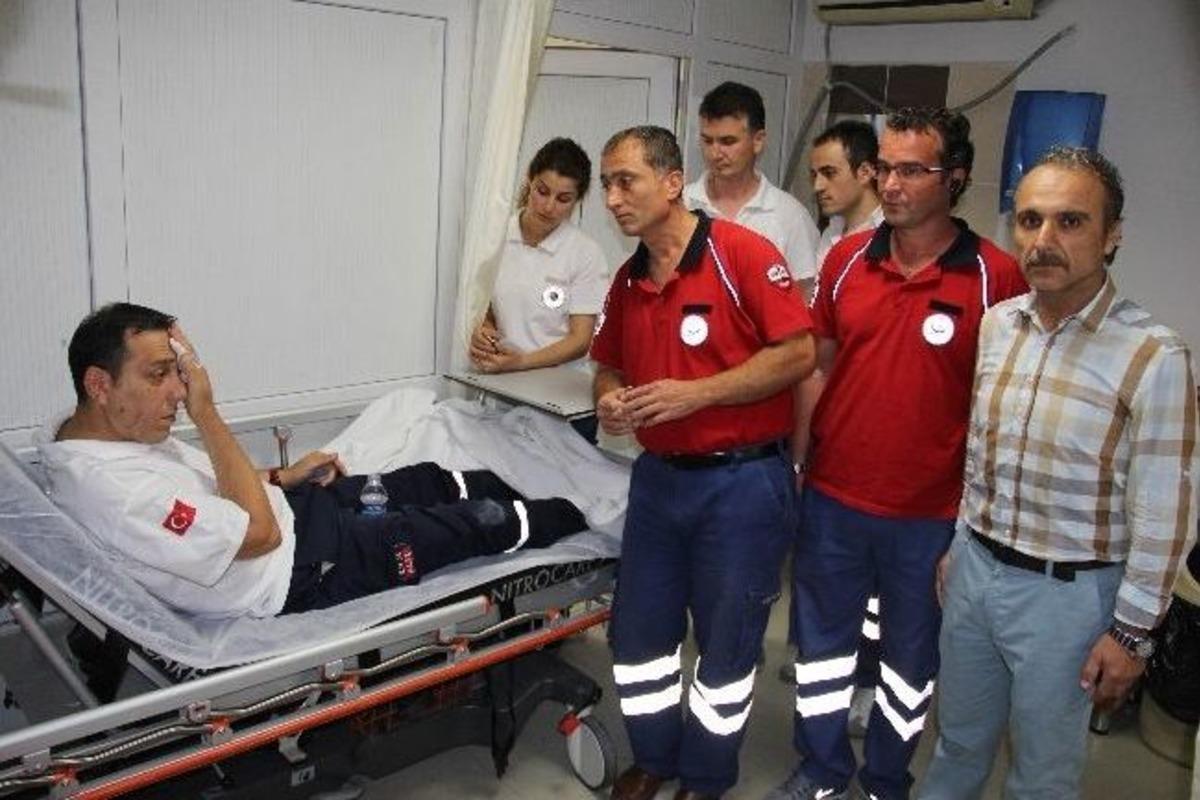 Olaya M&uuml;dahale Eden Ambulans Şof&ouml;r&uuml;ne Saldırı