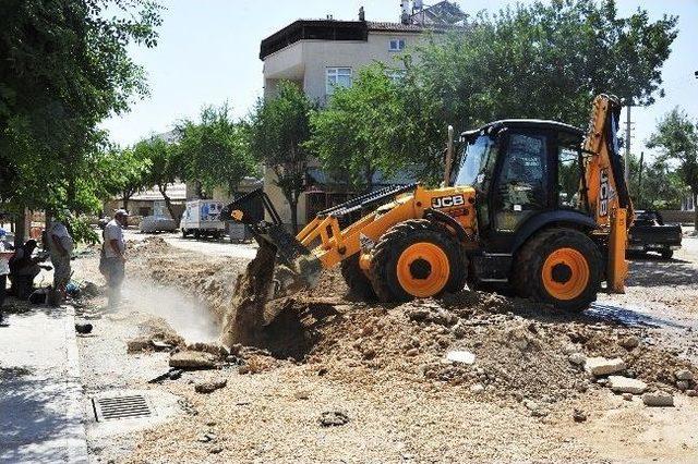 Belediyeden Mara Yolunda Hummalı Çalışma