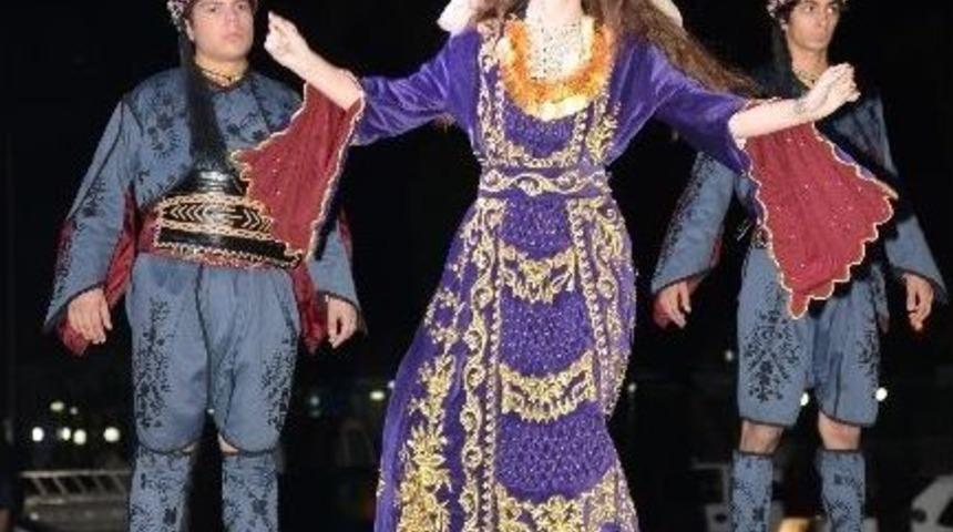 Başkan Kafaoğlu, İftarını Vatandaşlarla Yapıyor