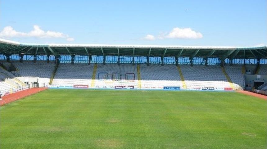 Kazım Karabekir Stadı Yeni Sezona Hazırlanıyor