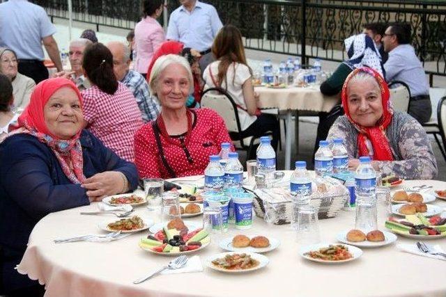 Vali Karaloğlu'ndan Yeni Huzurevi Projesi İçin Bağışçılara Çağrı