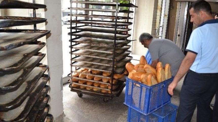 Kahta Belediyesi Zabıta Ekipleri Fırınları Sahurda Denetledi