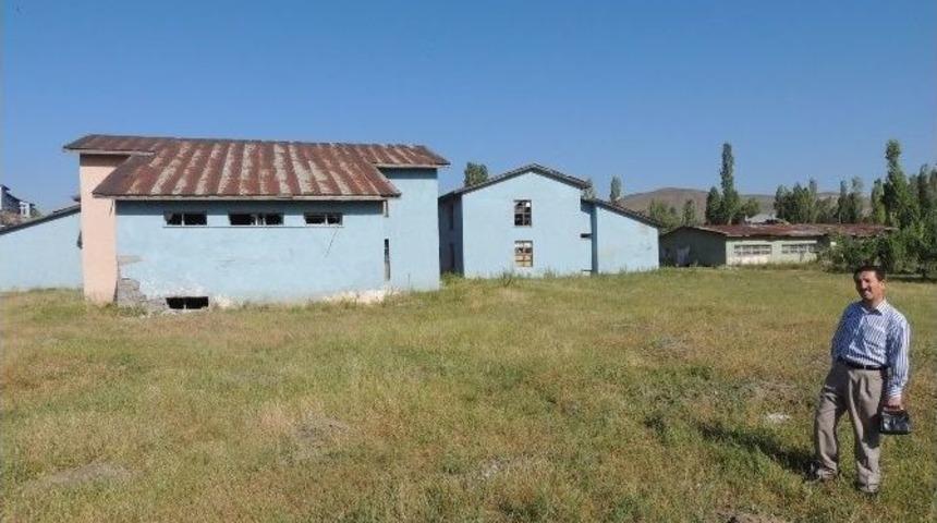 Eleşkirt'te İmam Hatip Lisesi Yapılacak