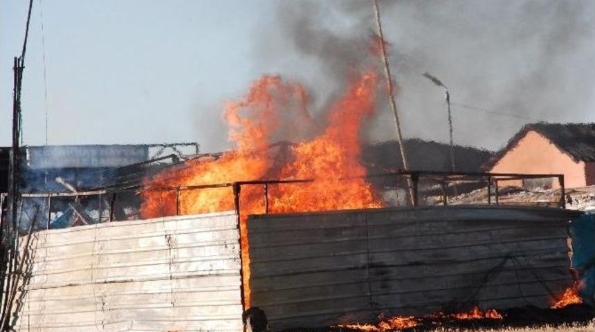 Baraka &Ccedil;ay Ocağı Yangında K&uuml;l Oldu