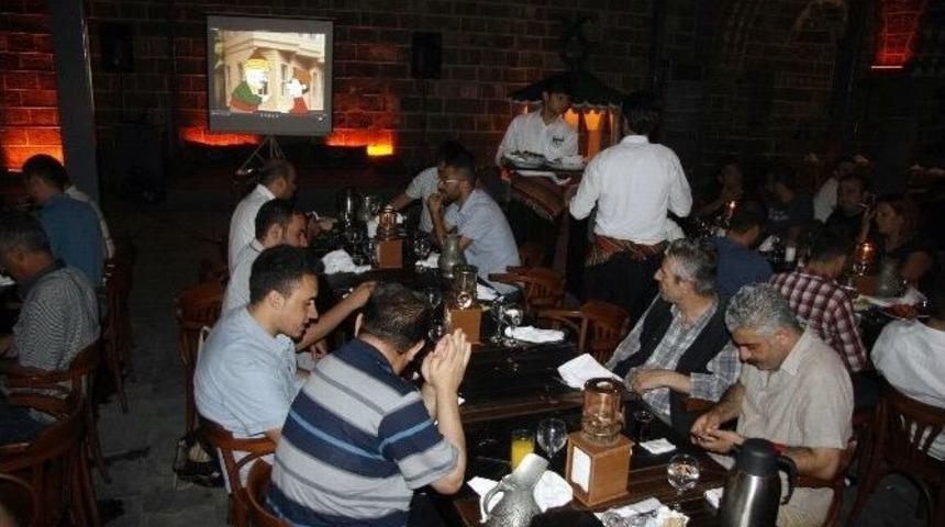 Diyarbakırlı Gazeteciler İftar Sofrasında Buluştu