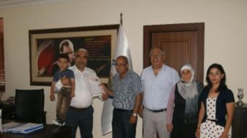 Emirdağlı S&ouml;nmez &Ccedil;ifti Bu Defa Villa Bağışında Bulundu