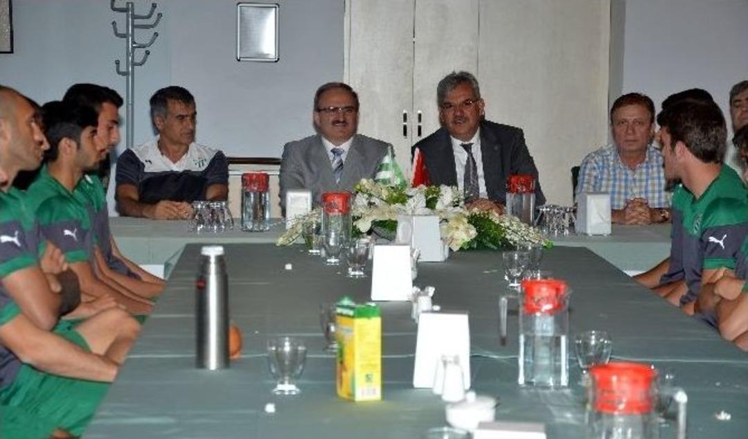 Vali Karaloğlu'ndan Bursaspor&rsquo;a Ziyaret