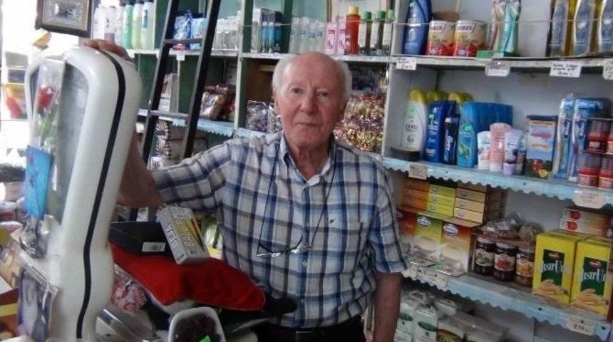 (&ouml;zel Haber) 46 Yıldır Temizlik Ve C&uuml;zdan M&uuml;cadelesi Veriyor