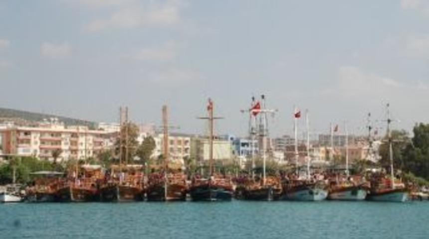Yatlar, Ramazan Dolayısıyla Limanda Bekliyor