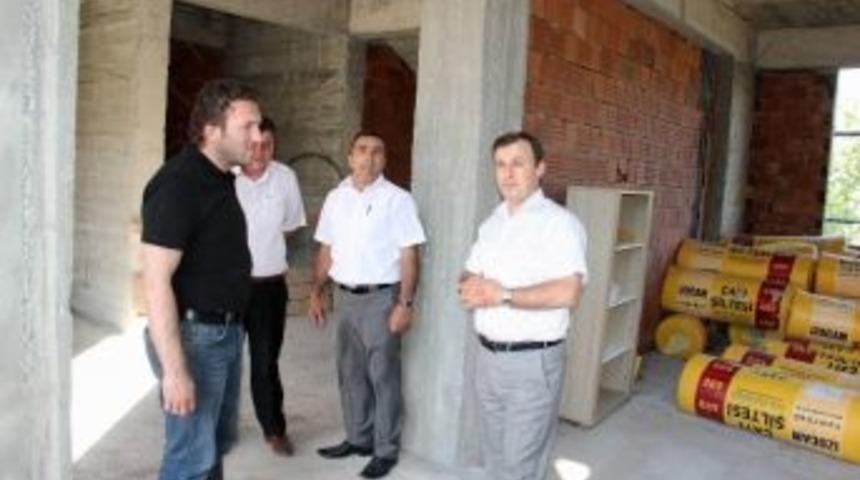 Suşehri Kaymakamı Per&ccedil;i, Sgk Binası İnşaatını İnceledi