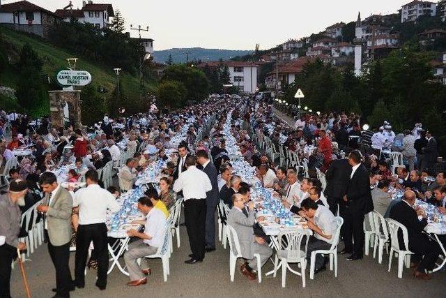 Büyükşehir Belediyesi’nin Bu Kez İftar Durağı Çamlıdere Oldu