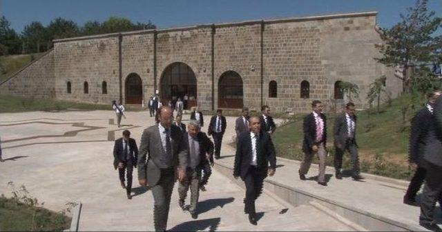 Atatürk’ün Erzurum’a Gelişinin 95. Yıl Dönümü Törenlerle Kutlandı