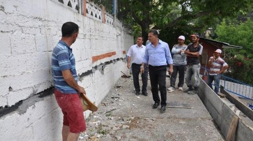 Toroslar Belediyesi Yeni Mahallelerde &Ccedil;alışmalarını S&uuml;rd&uuml;r&uuml;yor