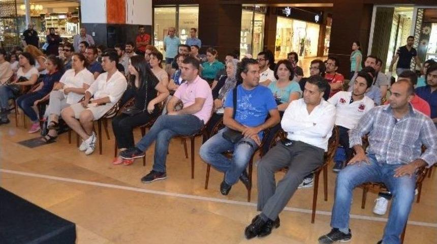 Sunay Akın Forum Kayseri&rsquo;de Sevenleri İle Buluştu