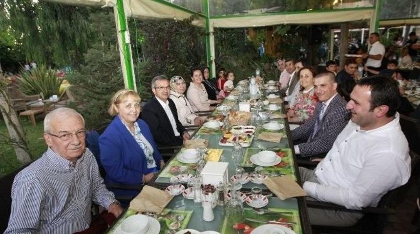Başkan K&ouml;şker Meclisi İftarda Ağırladı