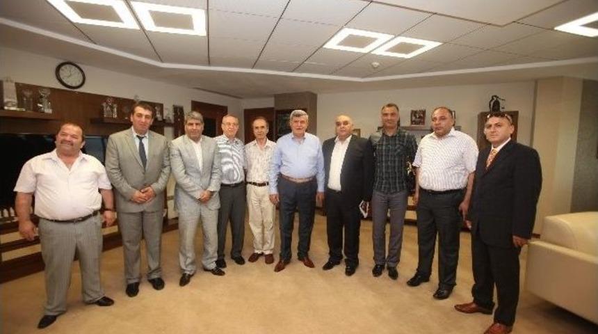 Başkan Karaosmanoğlu: "t&uuml;rkiye G&uuml;&ccedil;l&uuml; Olmalı"