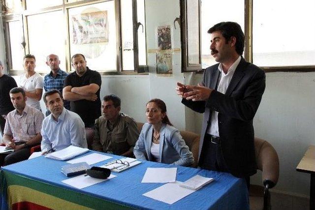 Eş Başkanlar, Gevaş ta Muhtarlarla Bir Araya Geldi 1